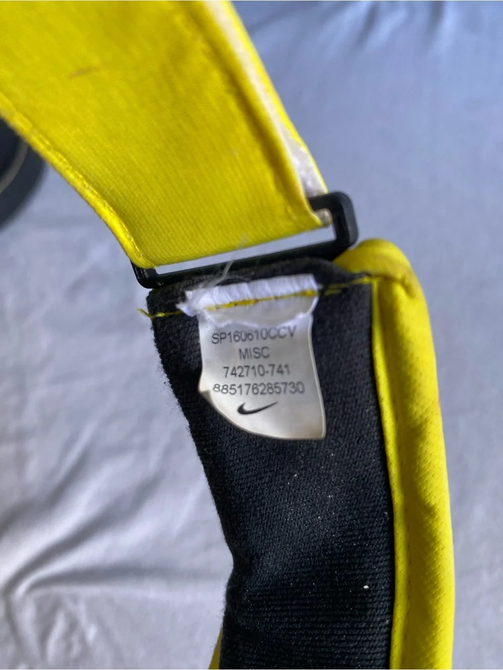 Nike Golf Women’s Tech Perforated Visor electrolime Yellow Adjustable 742710-741